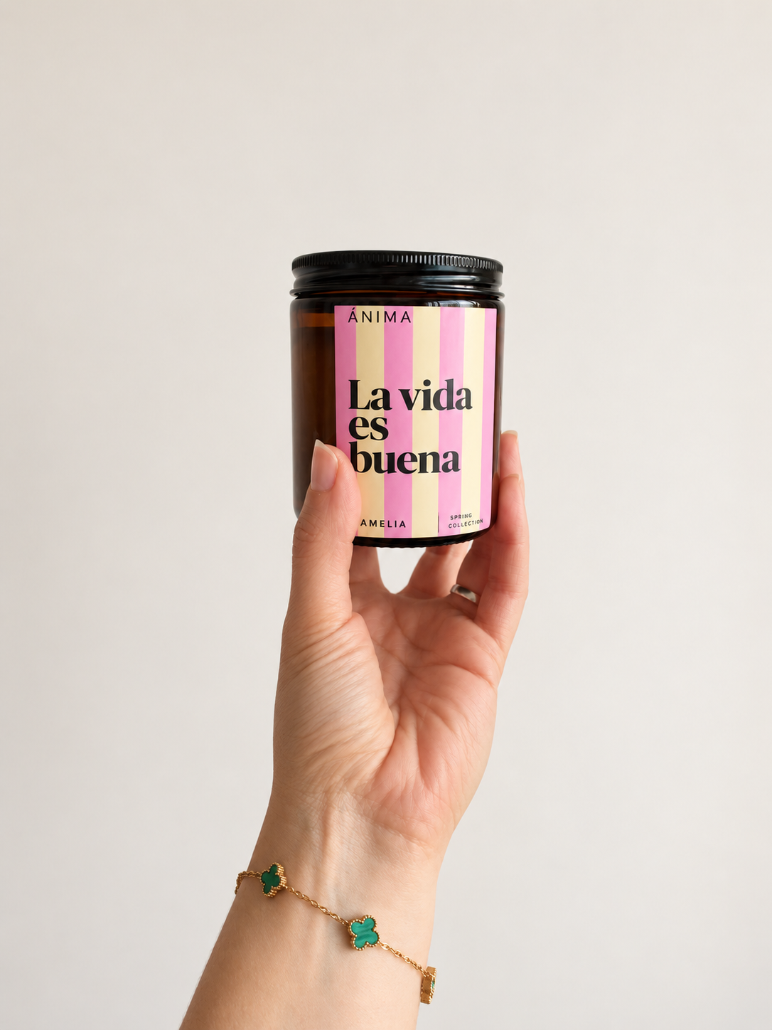 Vela La vida es buena con aroma a camelia, Spring Collection ÁNIMA